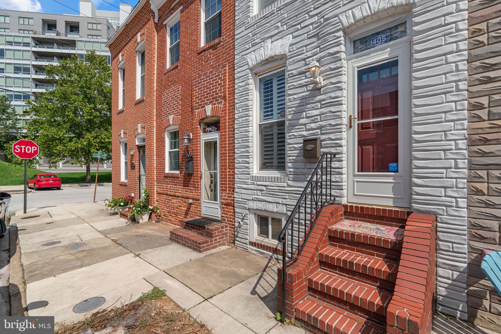 1405 REYNOLDS