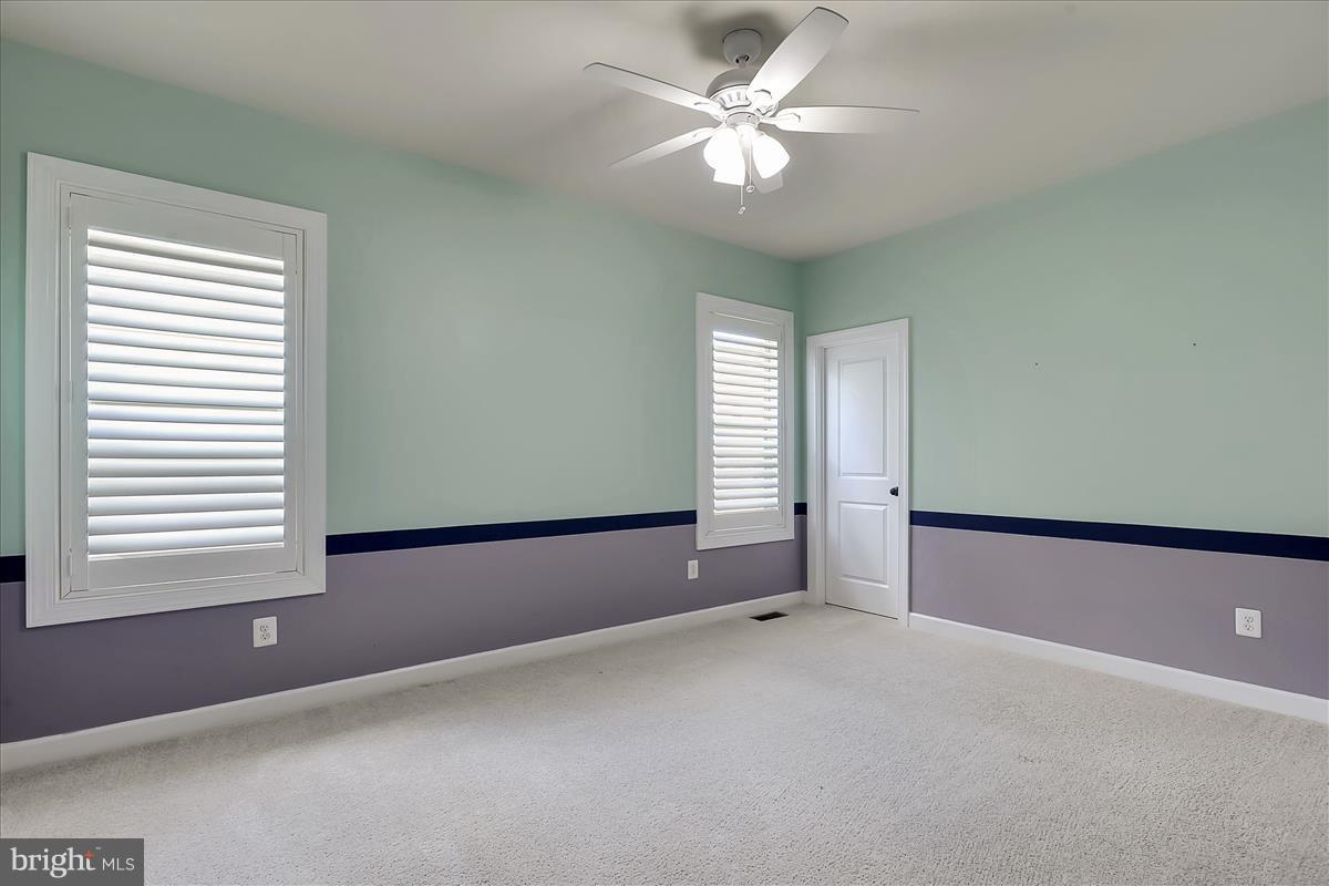 ONE LOUDOUN - Residential