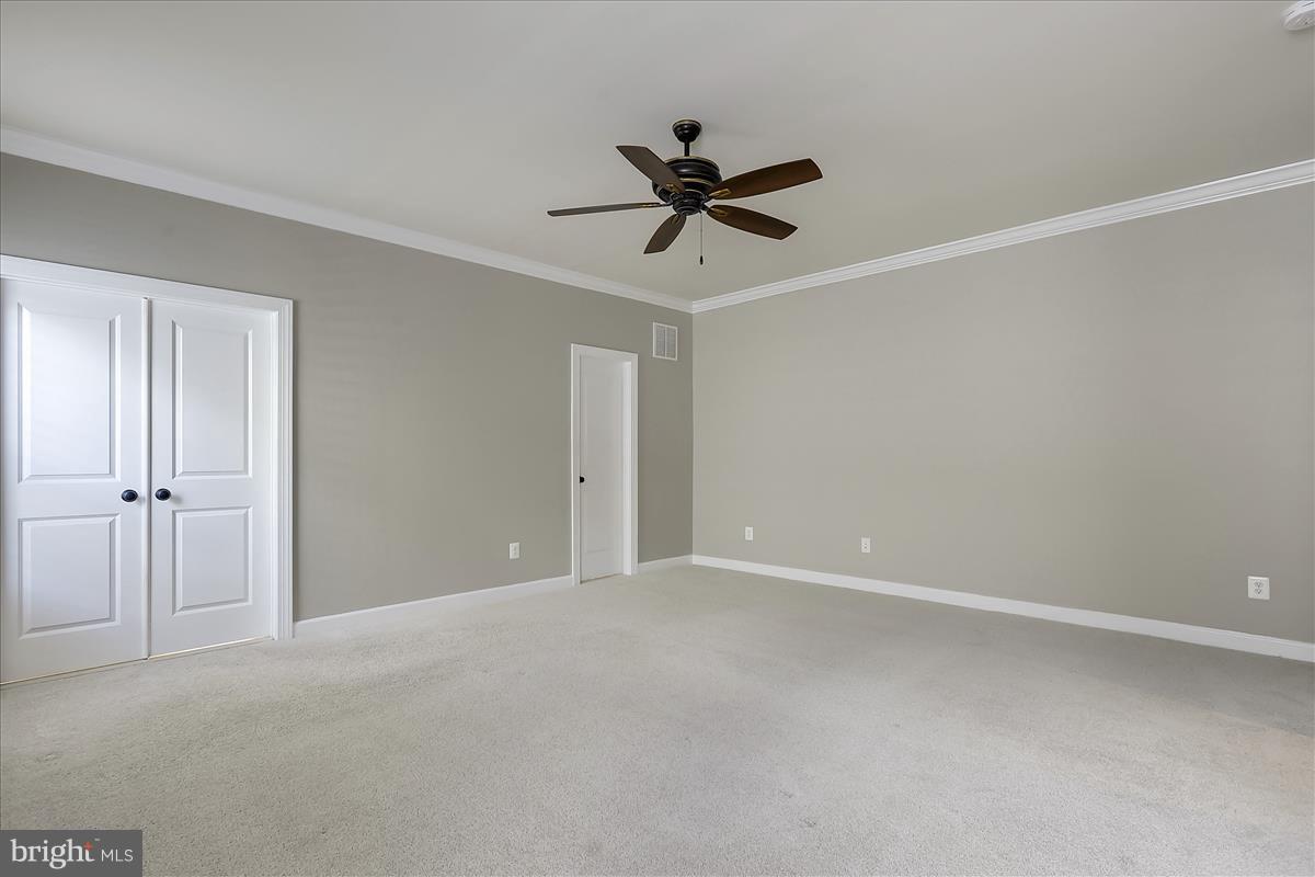 ONE LOUDOUN - Residential