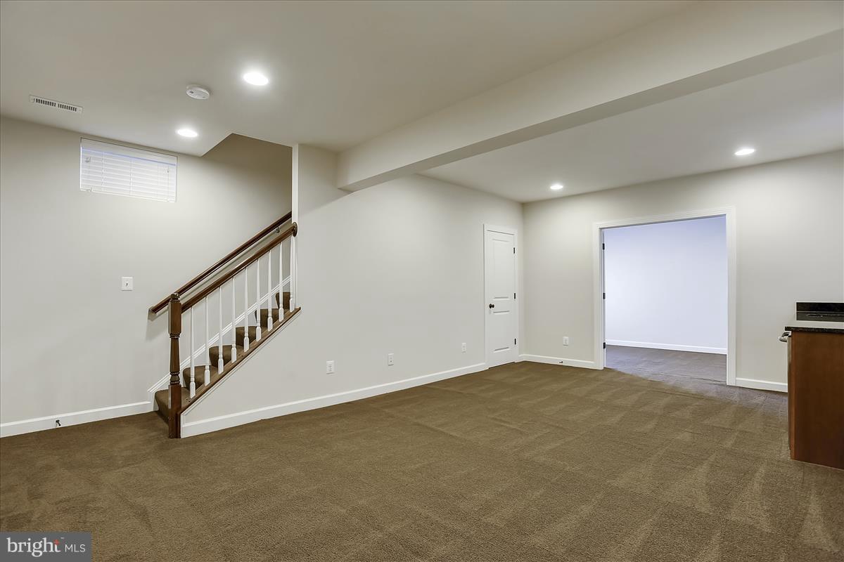 ONE LOUDOUN - Residential