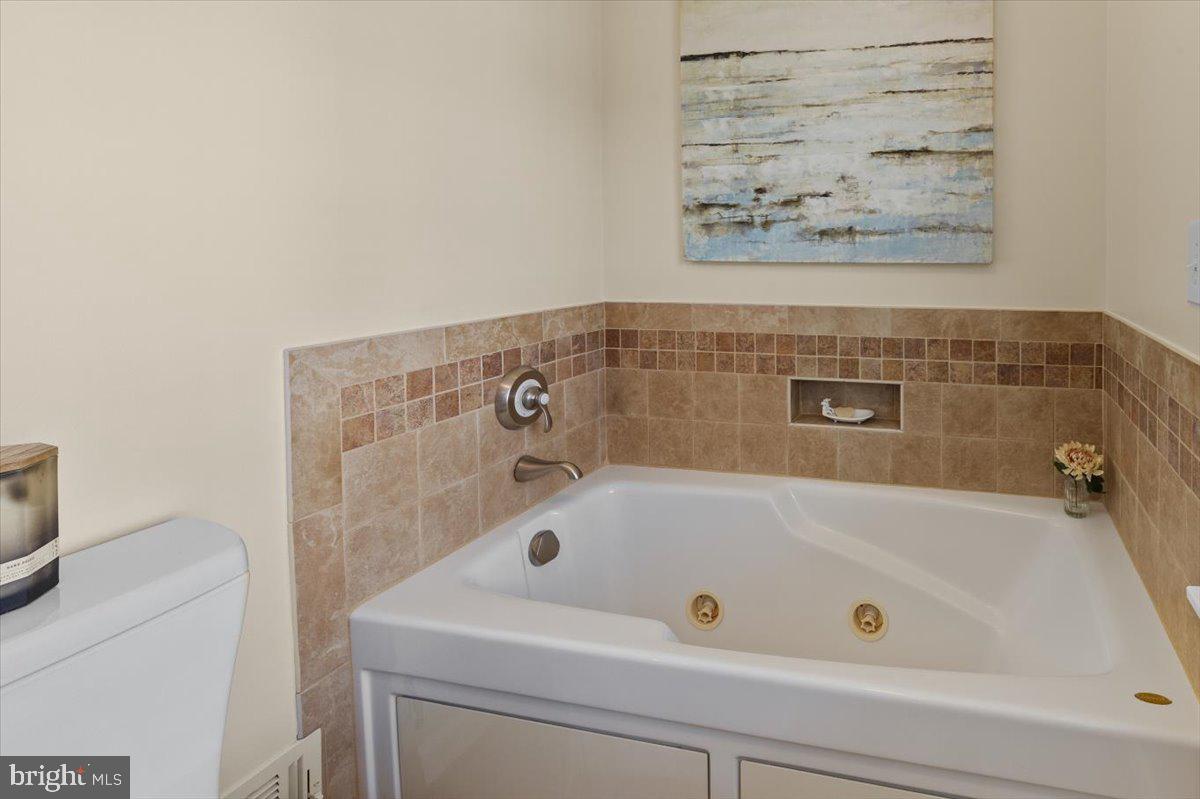 XANADU ESTATES - Residential