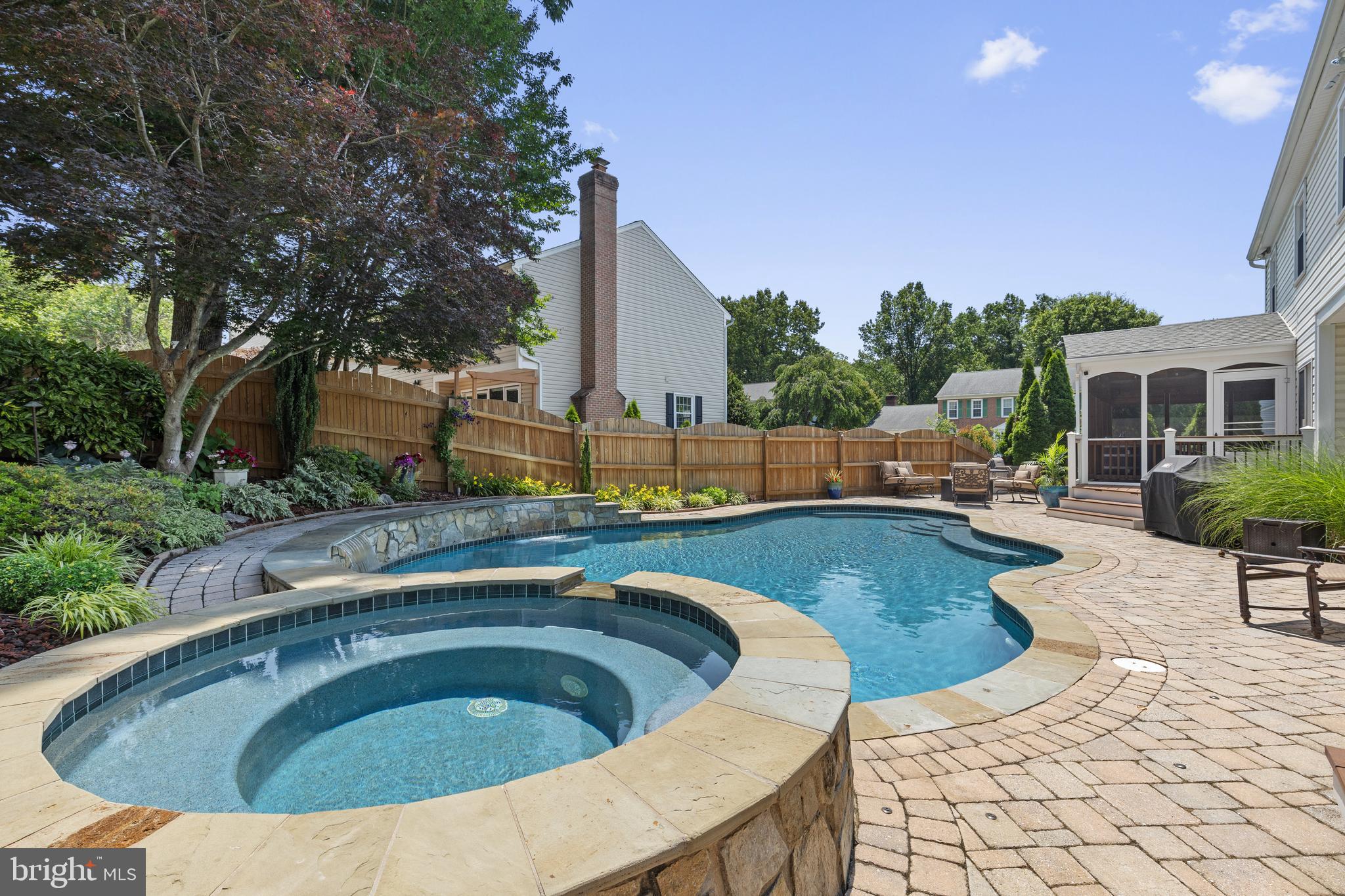 XANADU ESTATES - Residential