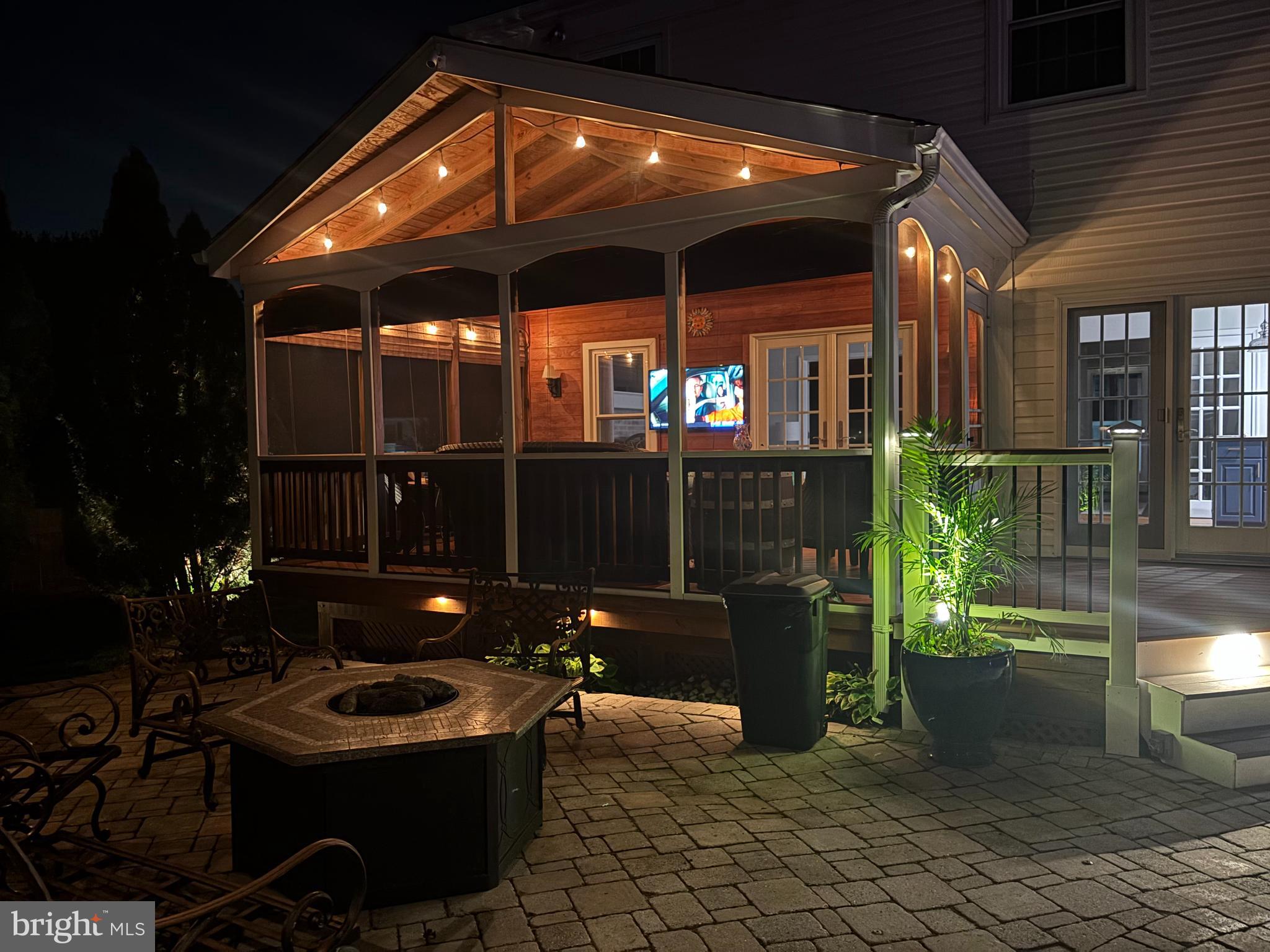 XANADU ESTATES - Residential