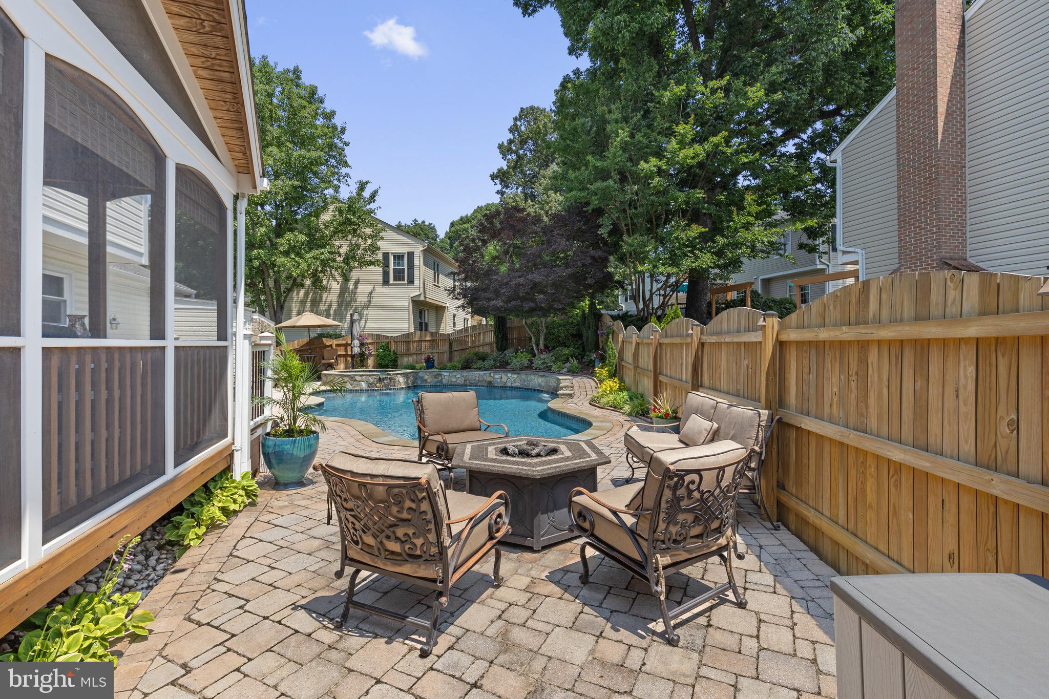 XANADU ESTATES - Residential