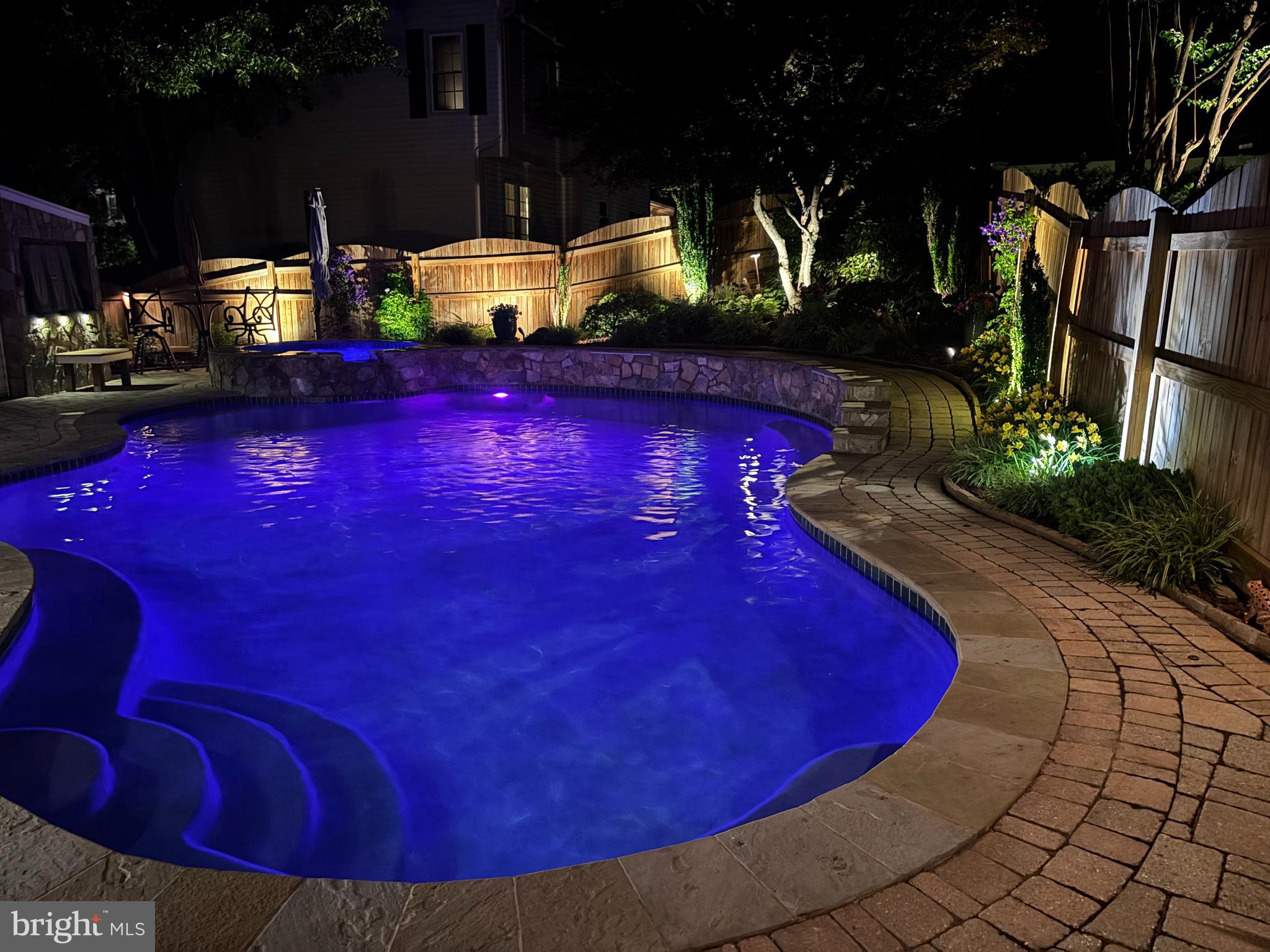 XANADU ESTATES - Residential