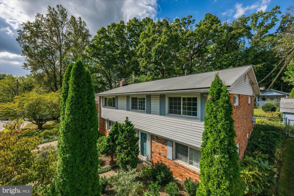 Photo of 4206 Collier Road, FAIRFAX, VA 22030 (MLS # VAFC2007110)
