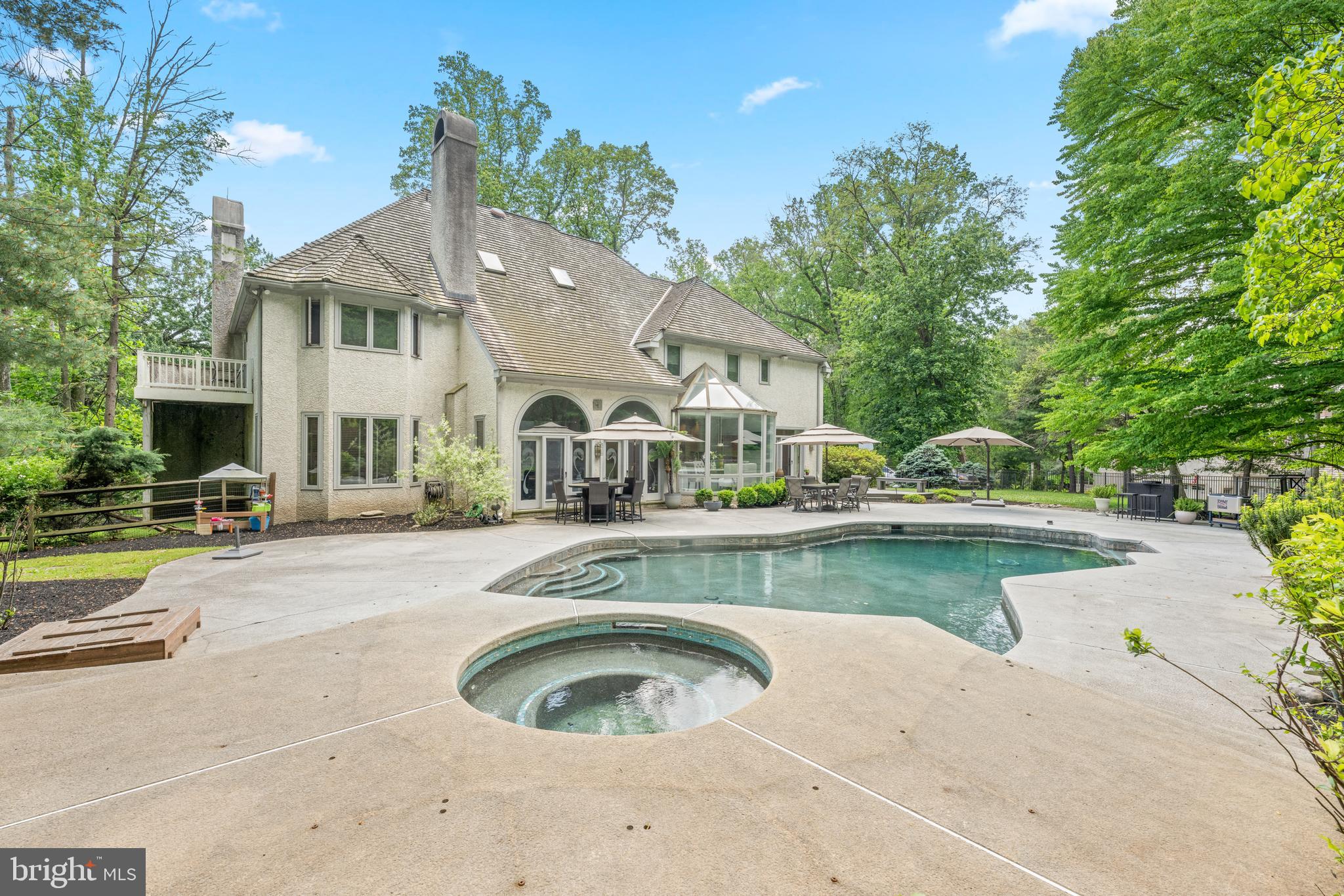 SPRINGTON POINTE - Residential