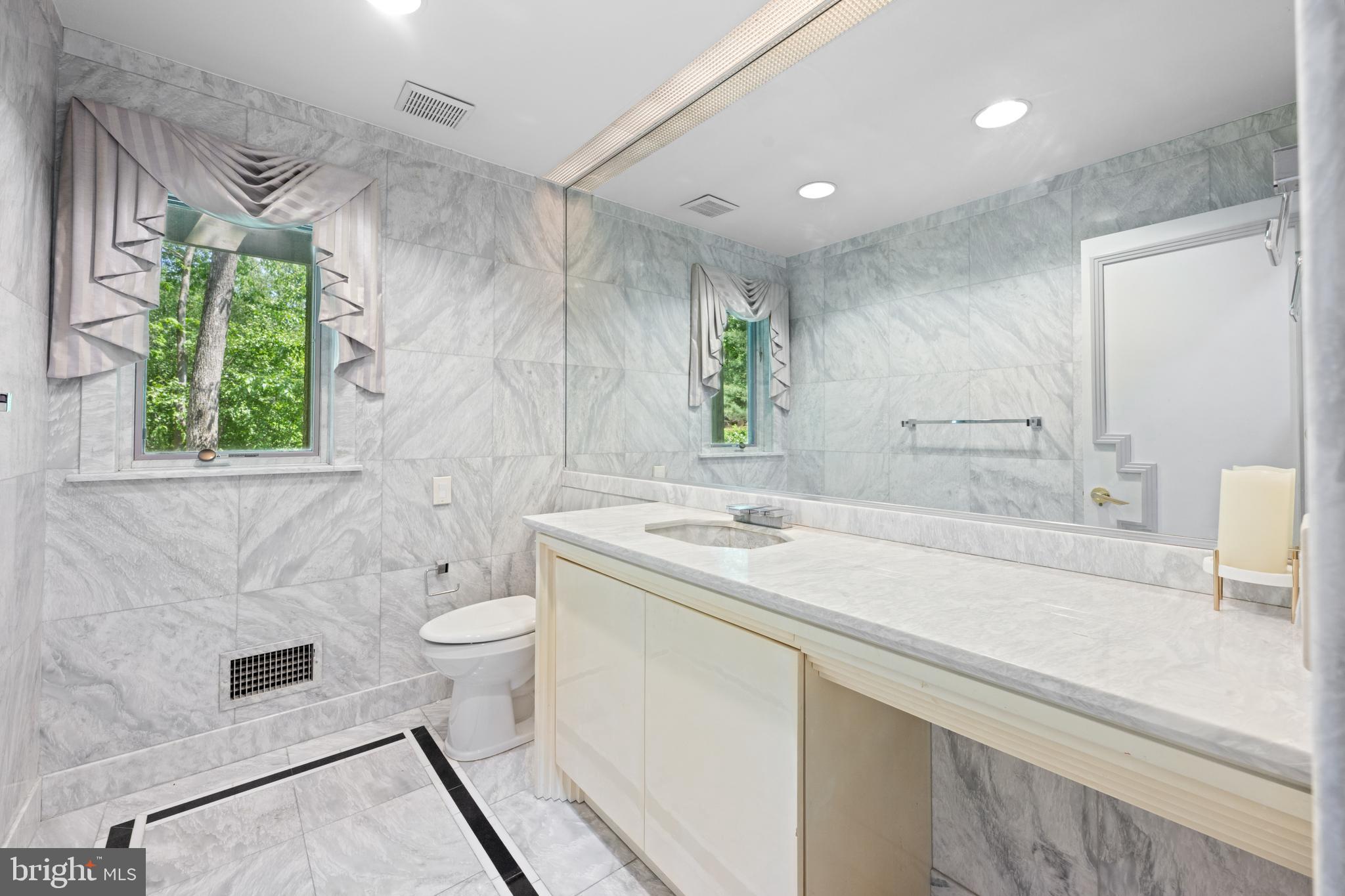 SPRINGTON POINTE - Residential