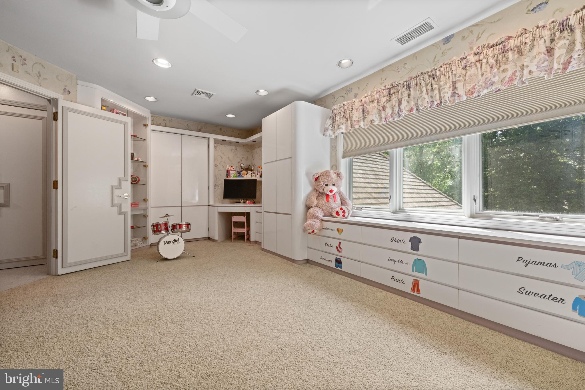 SPRINGTON POINTE - Residential