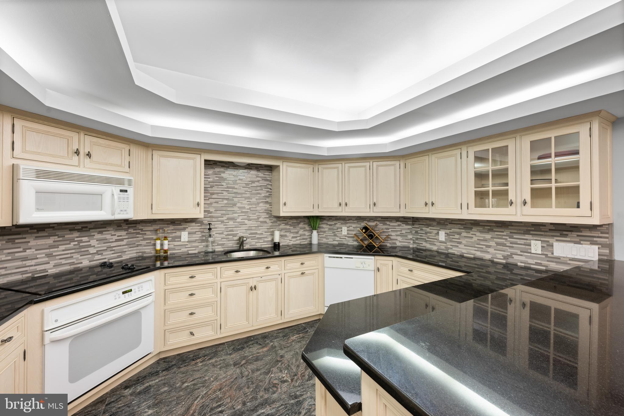 SPRINGTON POINTE - Residential