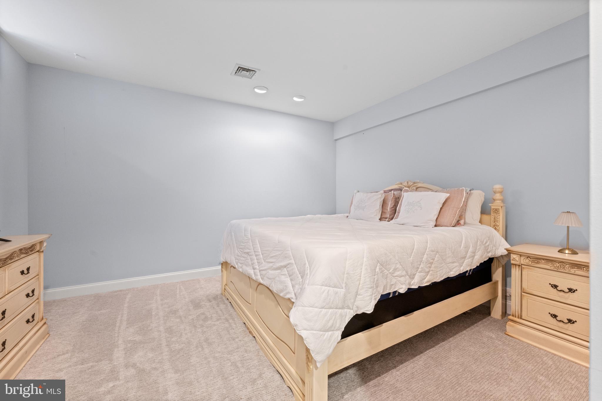 SPRINGTON POINTE - Residential