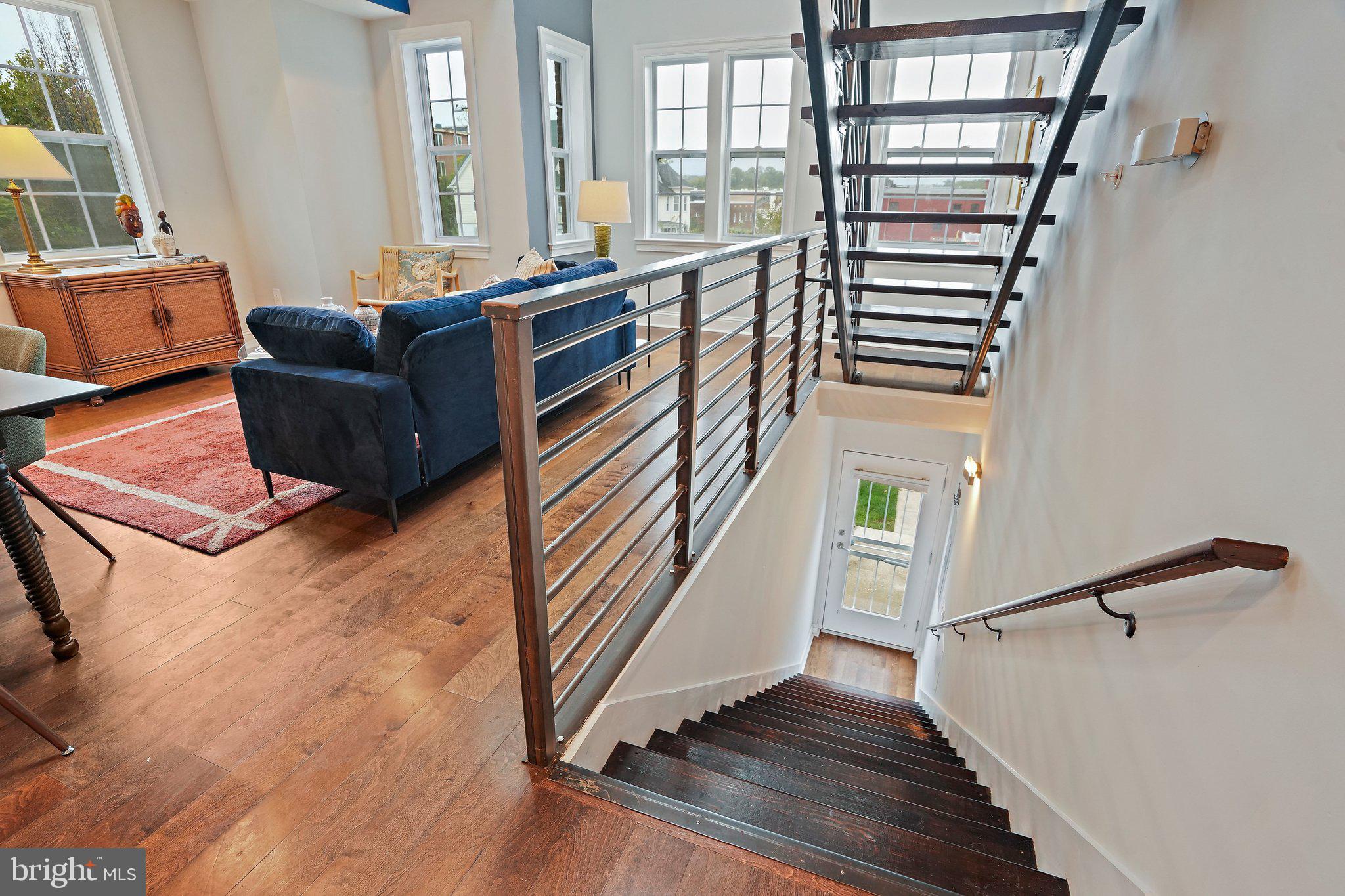 1716 NE 3RD STREET NE B