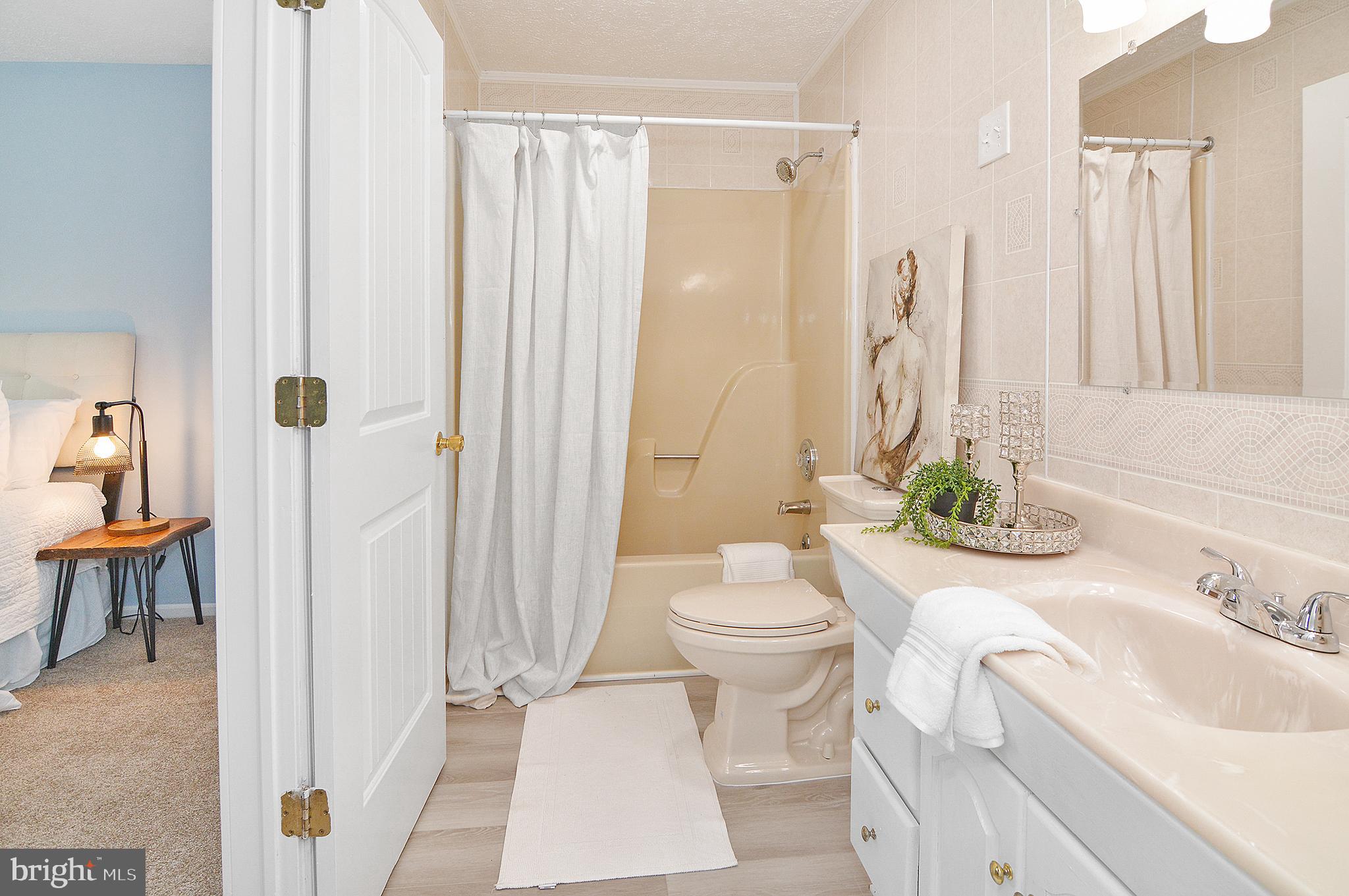 WOODCREST HOMES - Residential