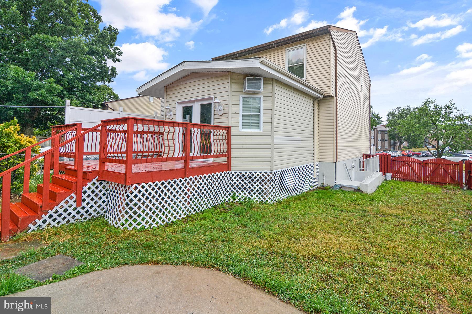 WOODCREST HOMES - Residential