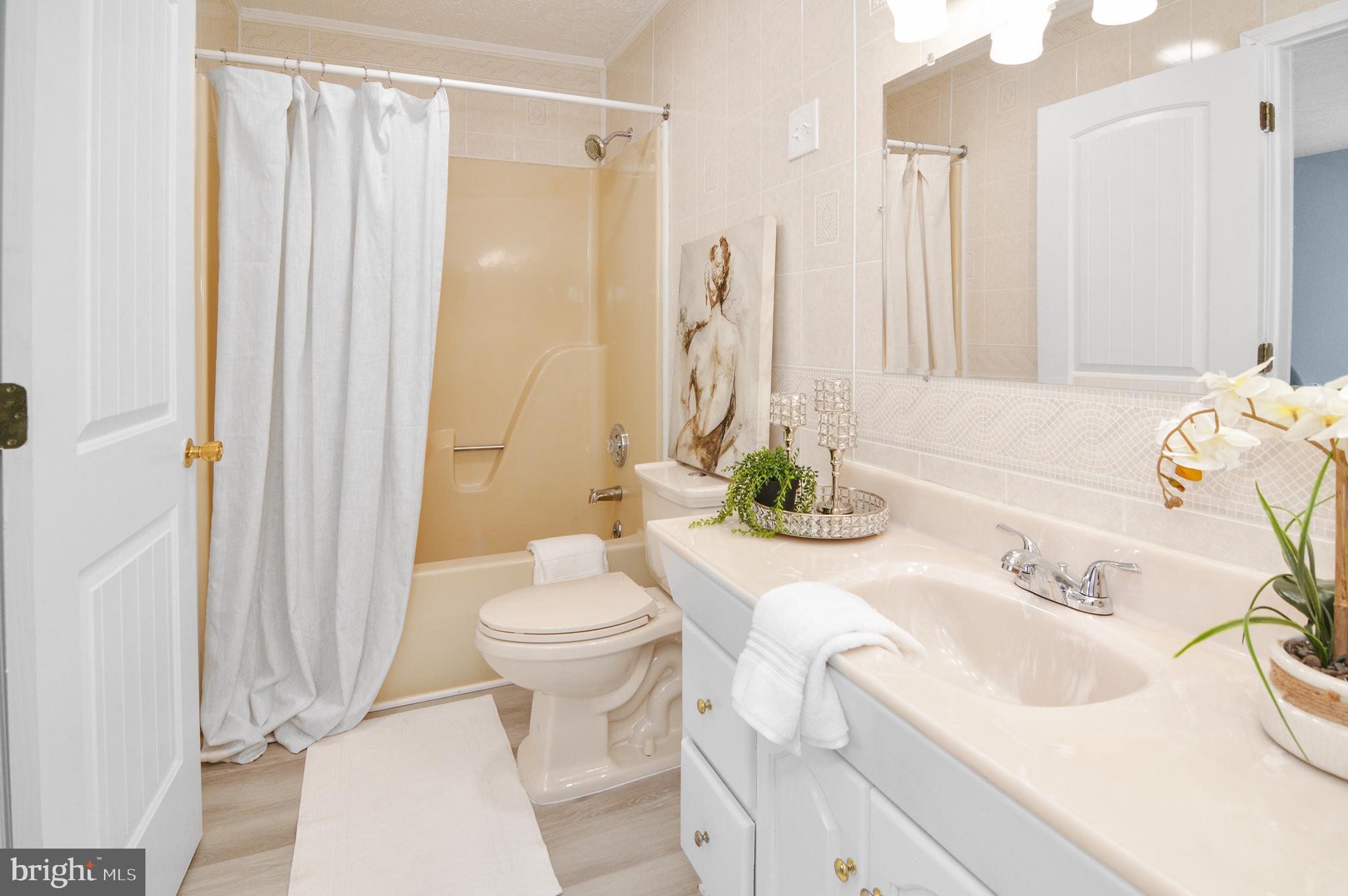 WOODCREST HOMES - Residential