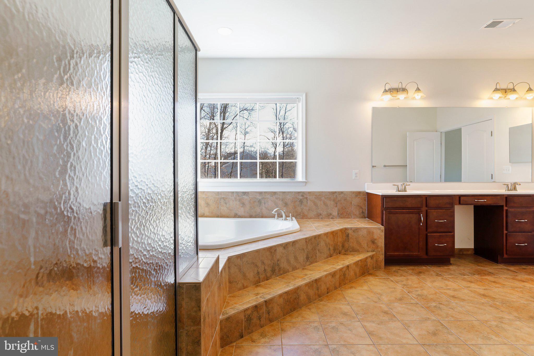 BROOKFIELD ON THE POTOMAC - Residential