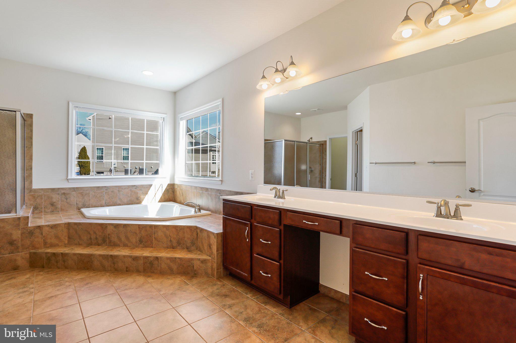 BROOKFIELD ON THE POTOMAC - Residential