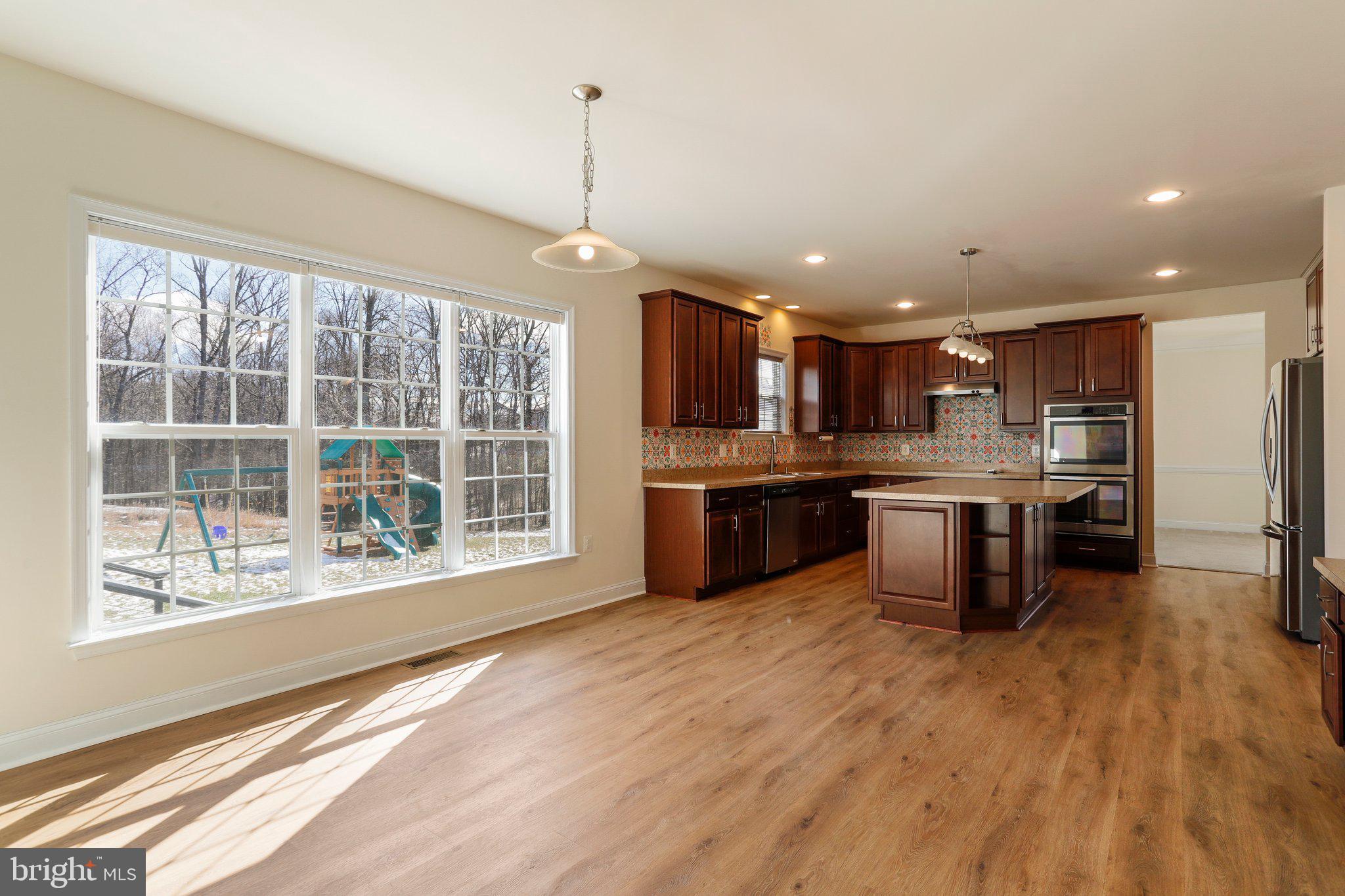 BROOKFIELD ON THE POTOMAC - Residential