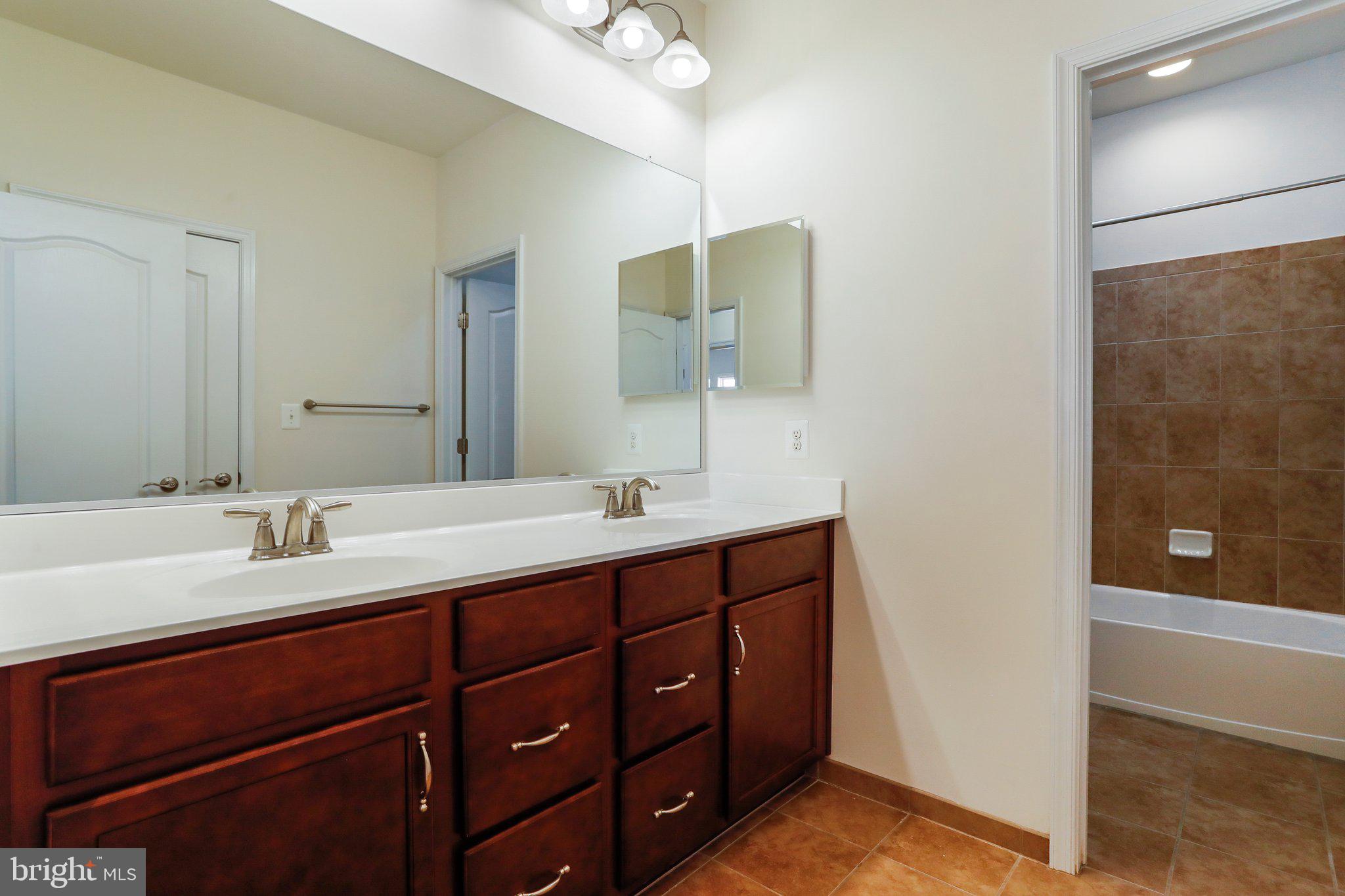 BROOKFIELD ON THE POTOMAC - Residential