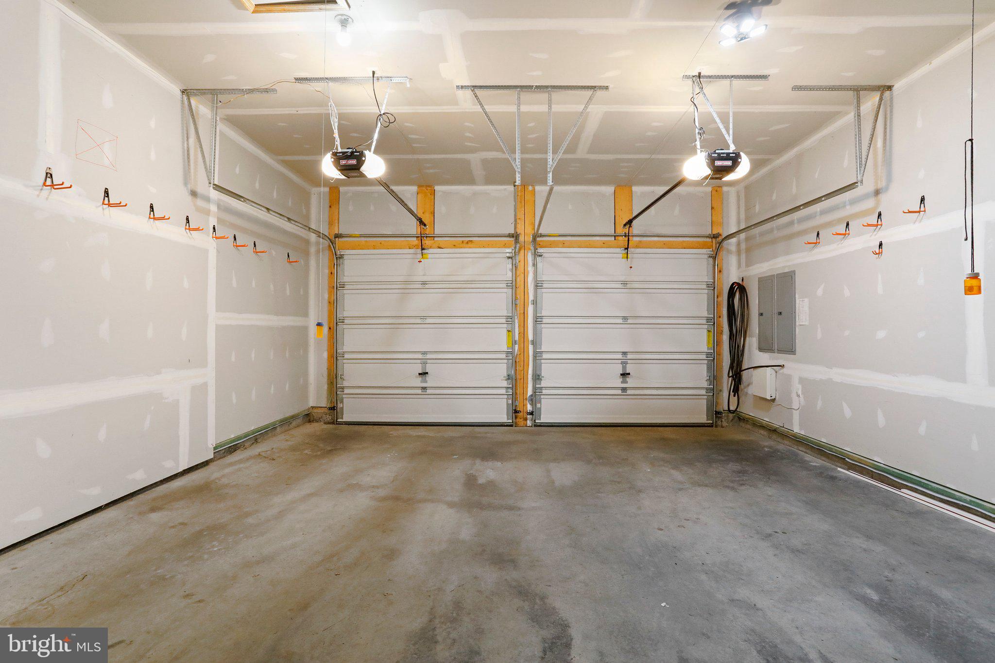 BROOKFIELD ON THE POTOMAC - Residential