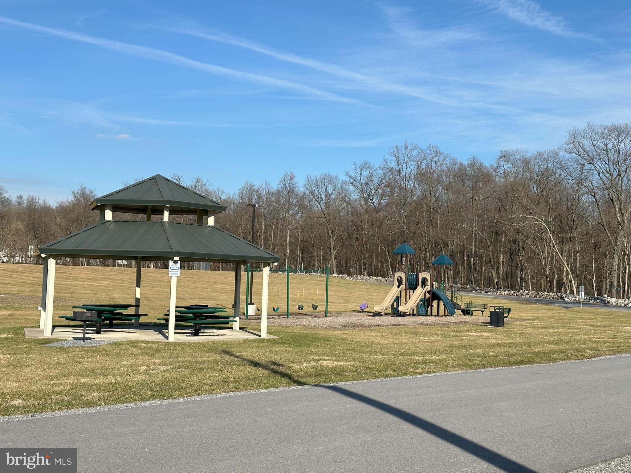BROOKFIELD ON THE POTOMAC - Residential