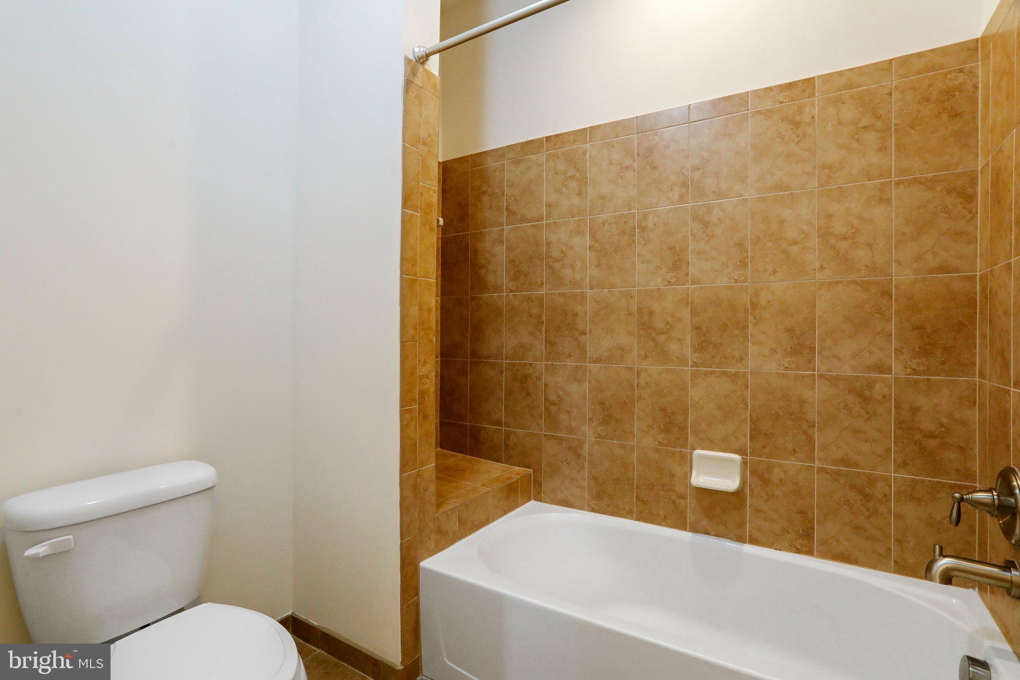 BROOKFIELD ON THE POTOMAC - Residential