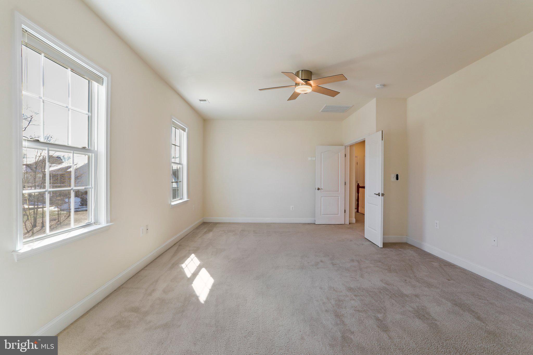 BROOKFIELD ON THE POTOMAC - Residential