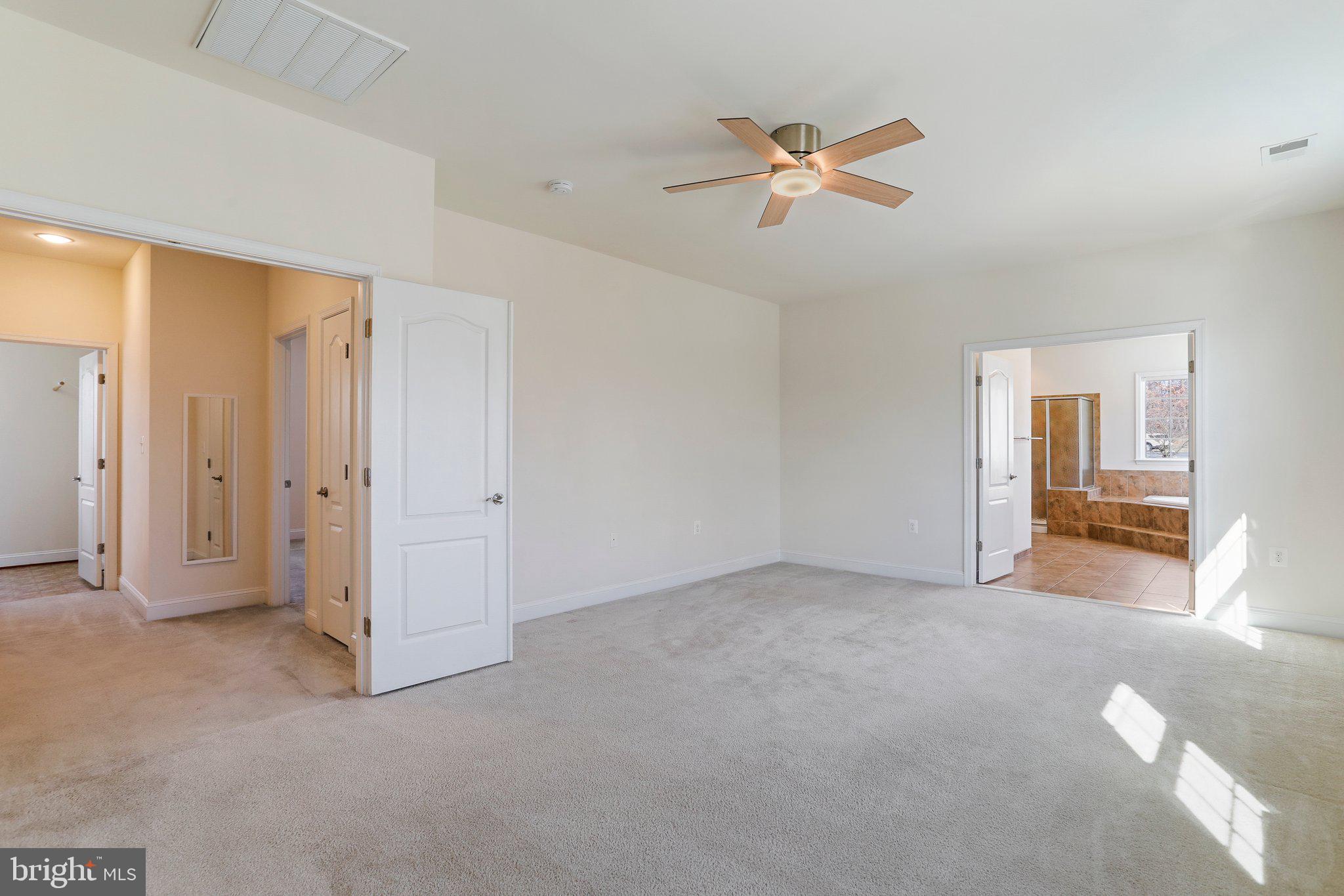 BROOKFIELD ON THE POTOMAC - Residential