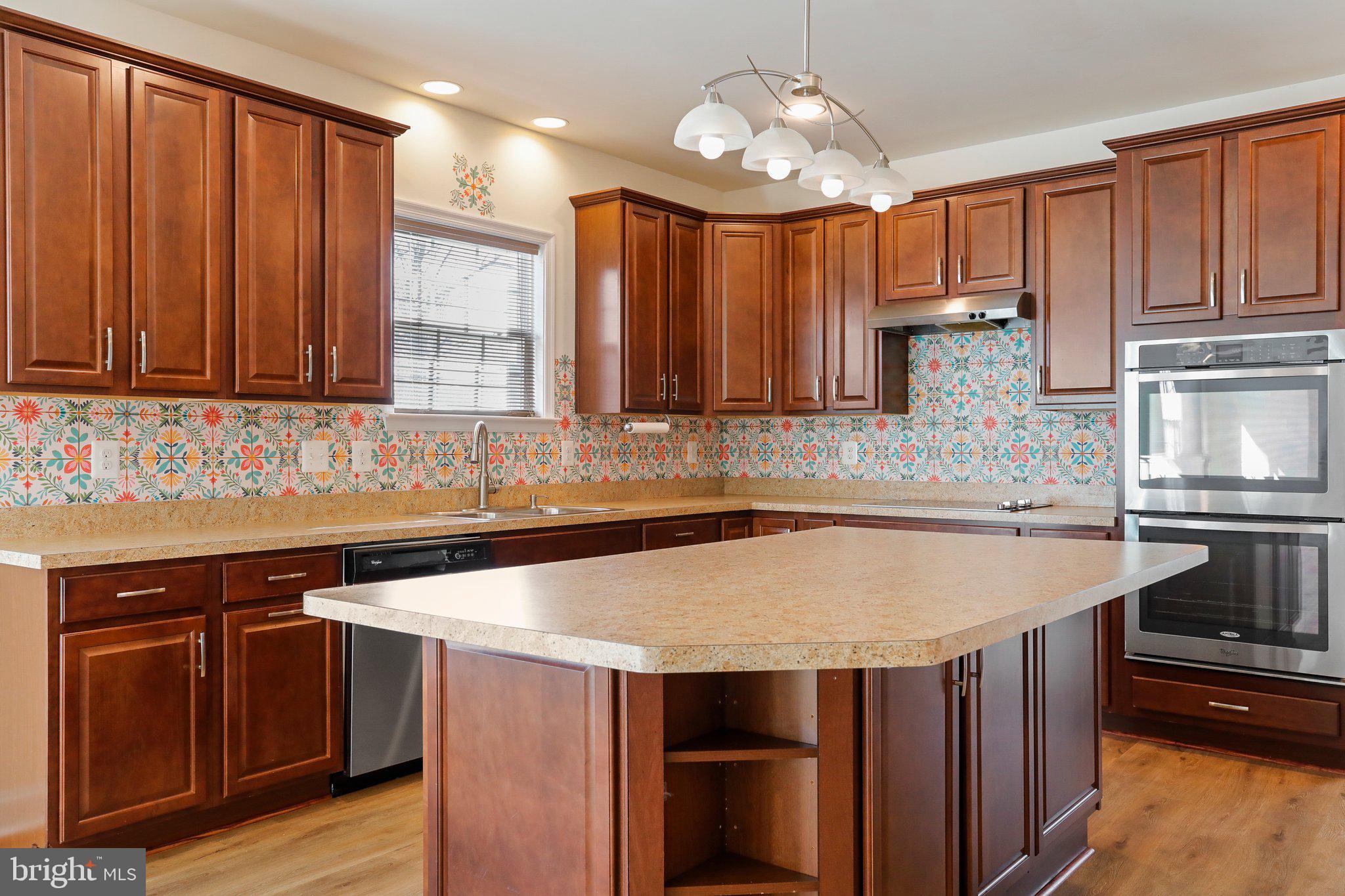 BROOKFIELD ON THE POTOMAC - Residential