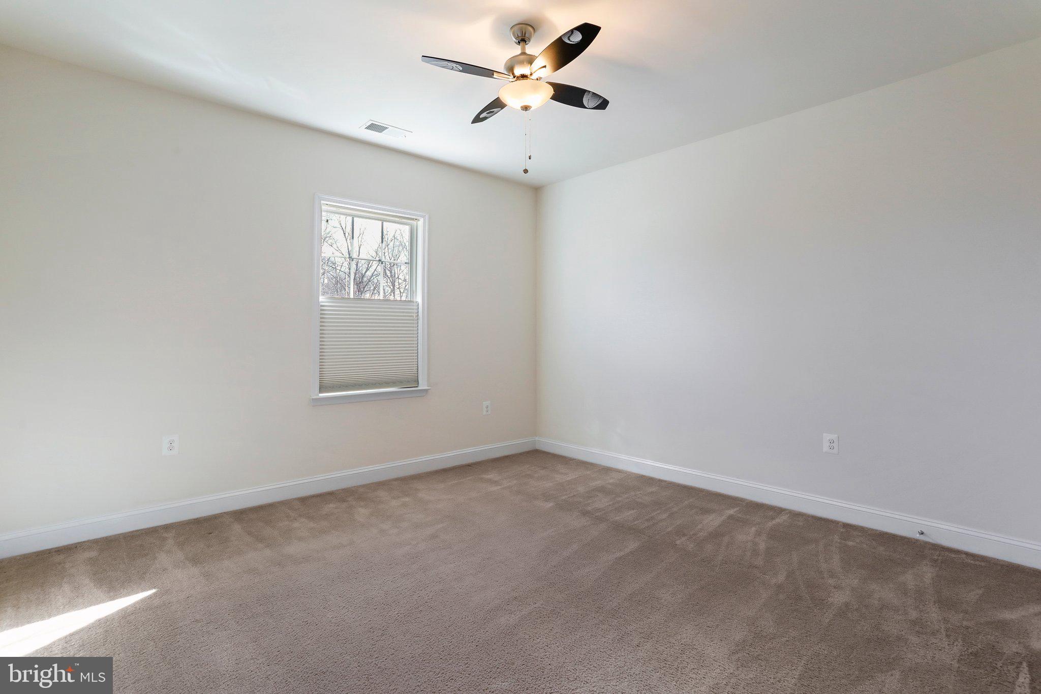 BROOKFIELD ON THE POTOMAC - Residential