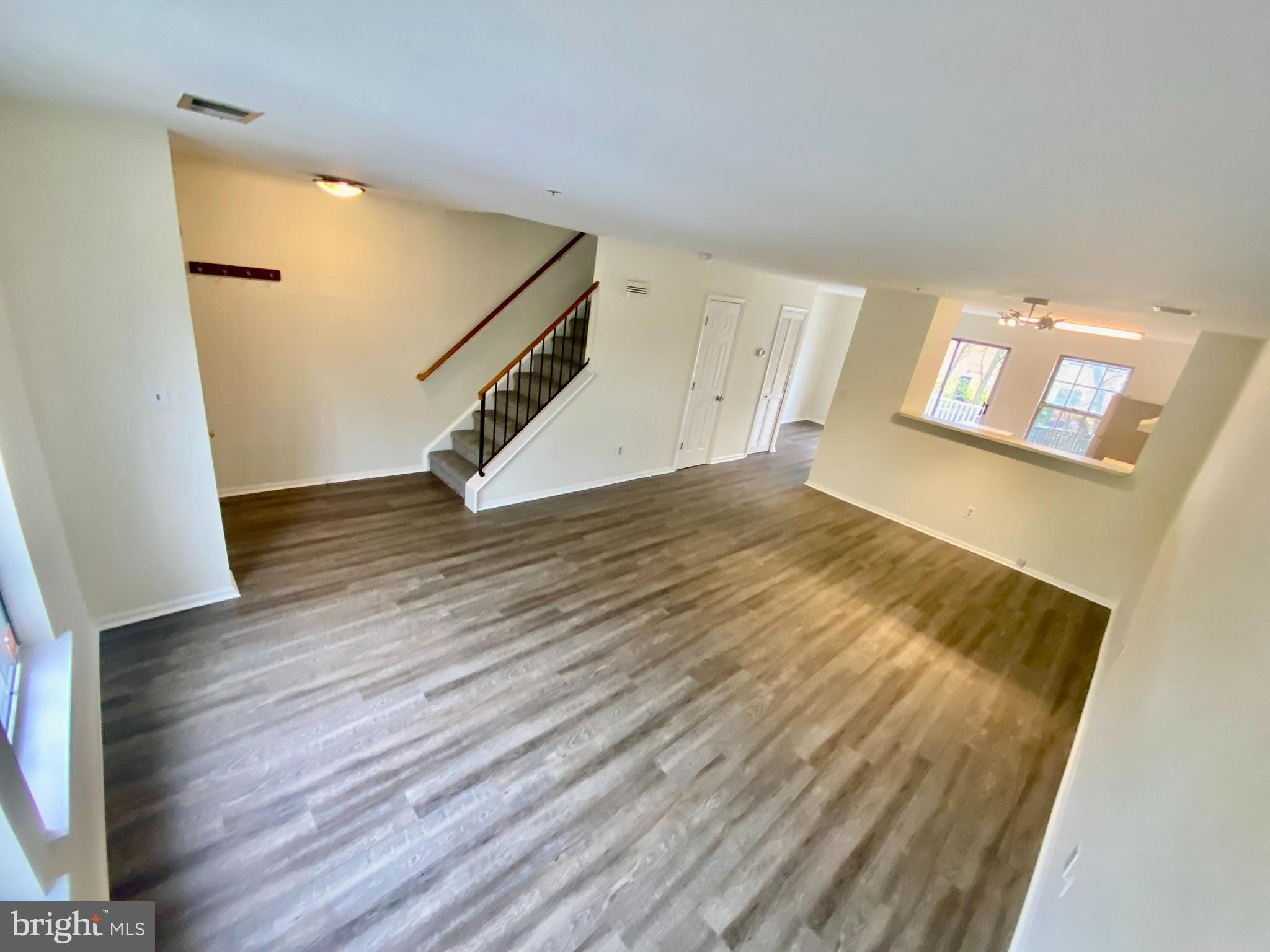 1468 NESTLEWOOD COURT