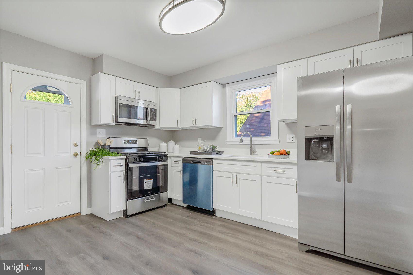 MICHAELTON MANOR - Residential