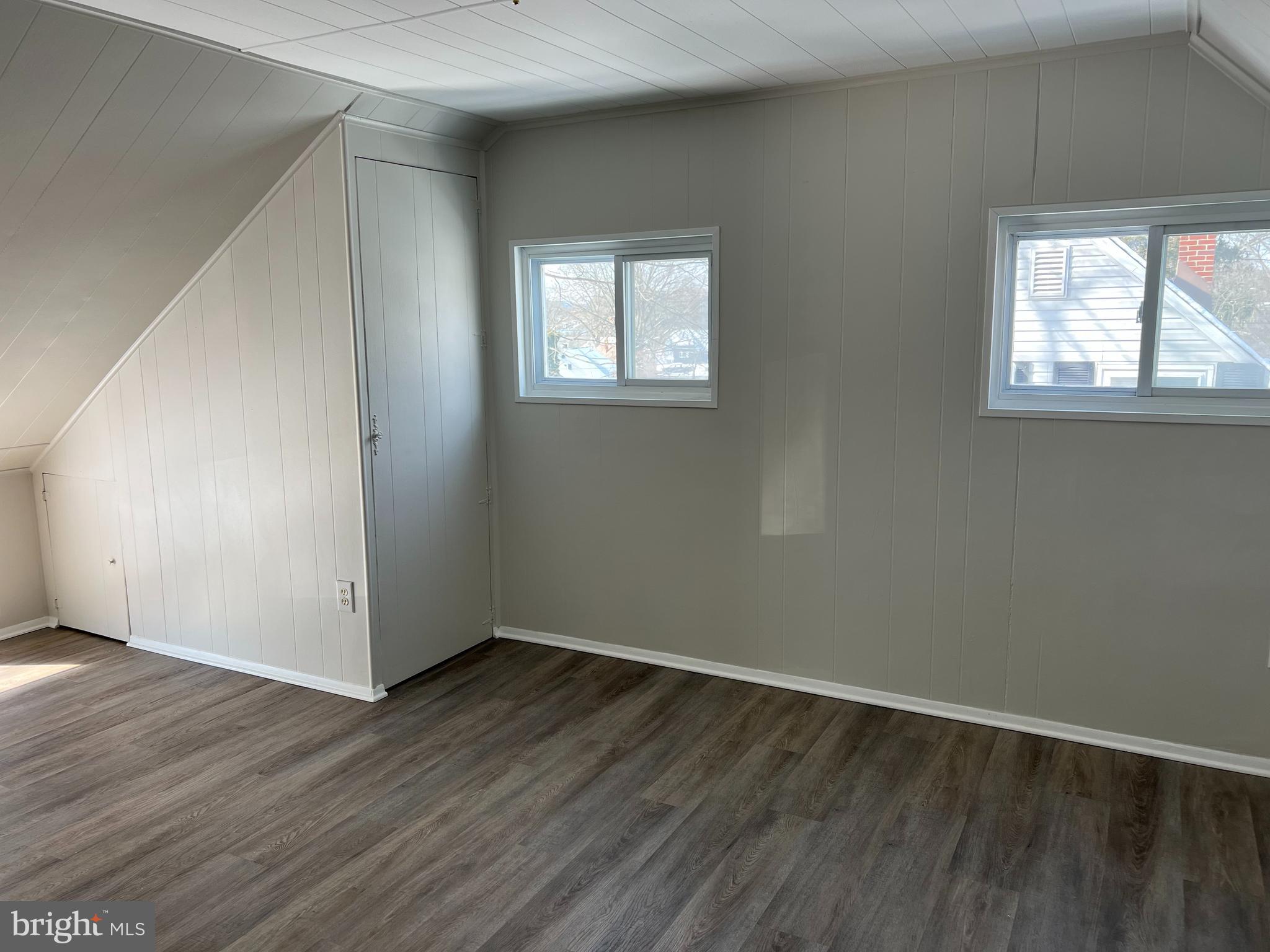 POTTSGROVE MANOR - Residential