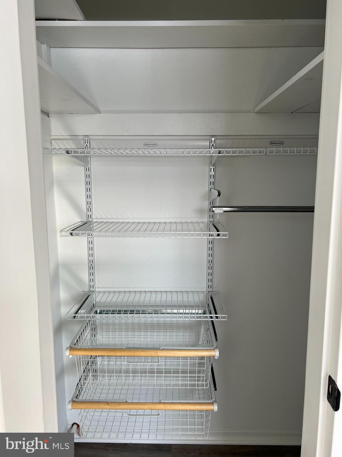 POTTSGROVE MANOR - Residential