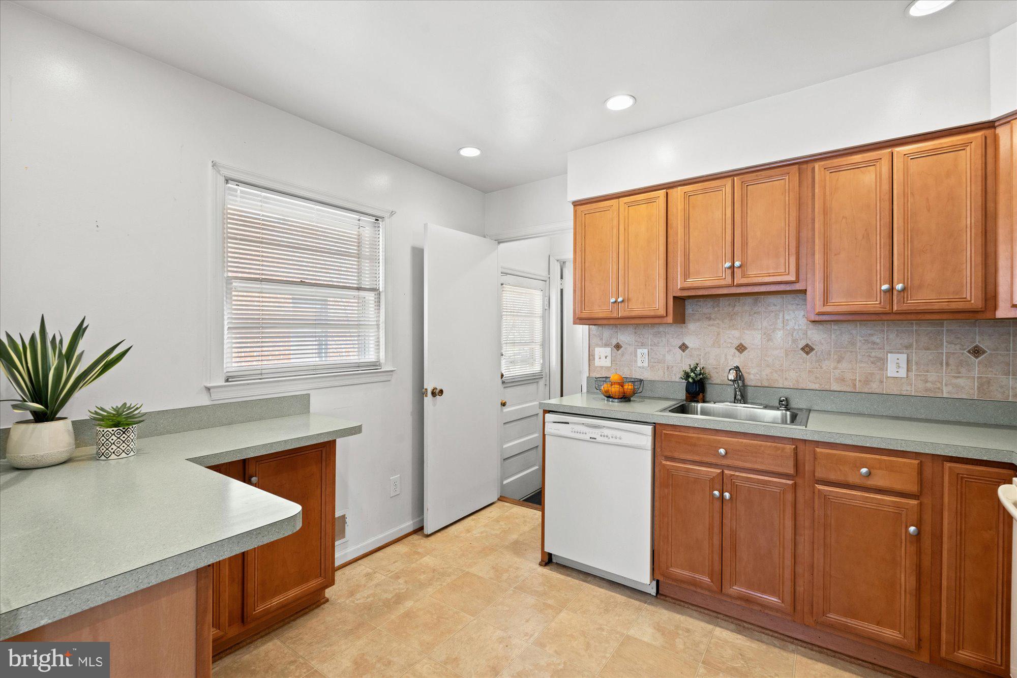 ALCOVA HEIGHTS - Residential