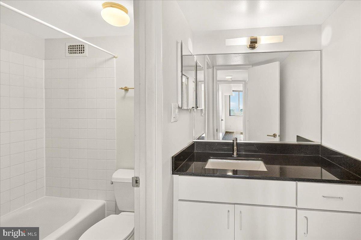 AMERICANA CENTRE - Residential