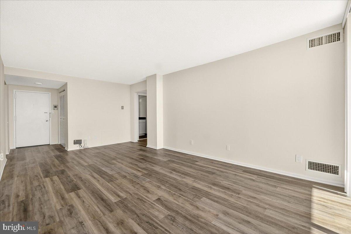 AMERICANA CENTRE - Residential