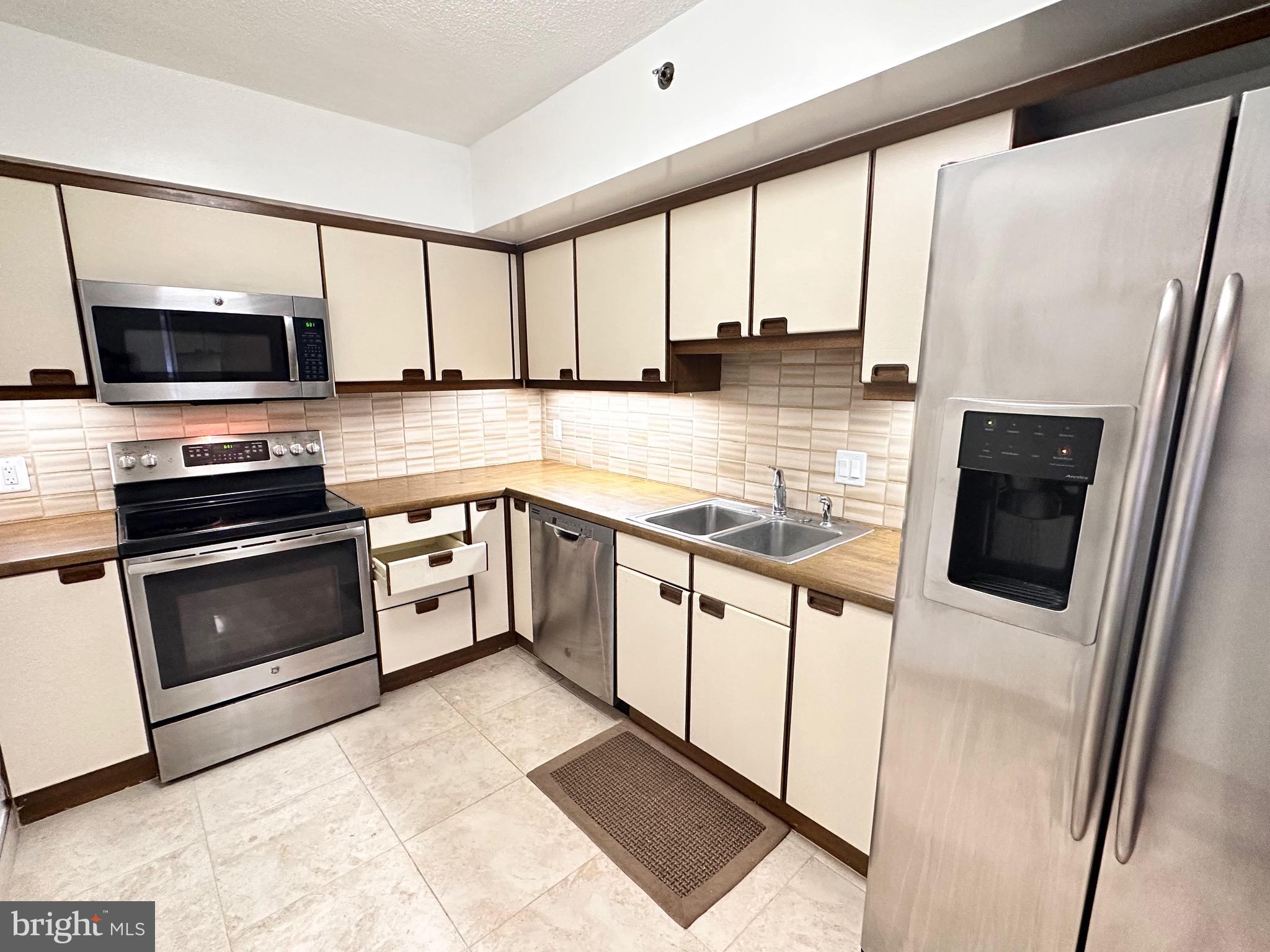 1200 CRYSTAL DRIVE 214