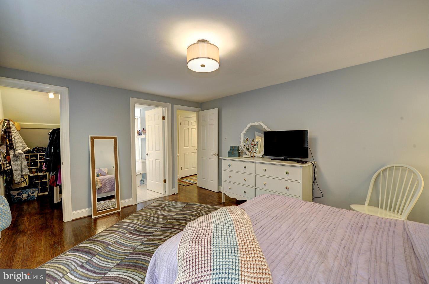 CHEVY CHASE - Residential