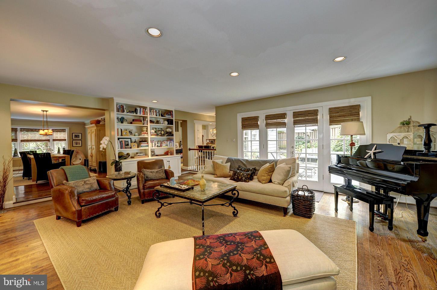 CHEVY CHASE - Residential