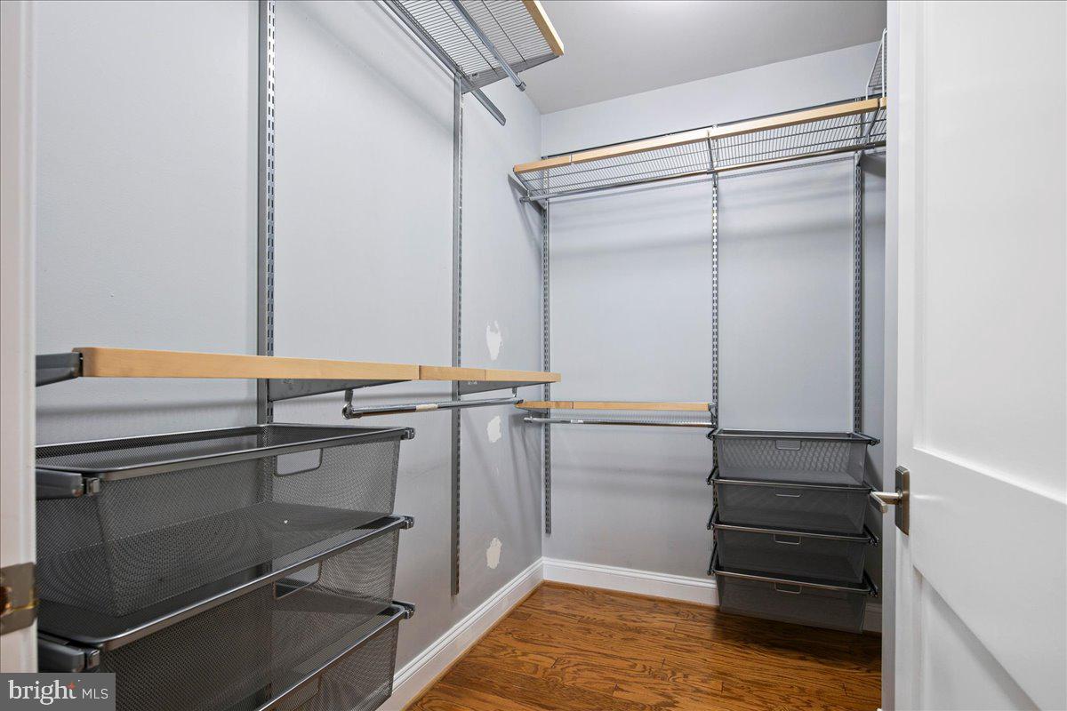 CLARENDON - Residential