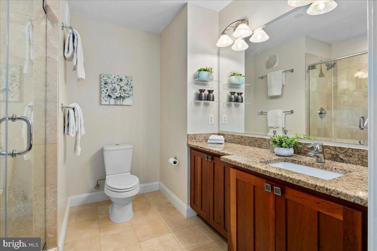 CLARENDON - Residential