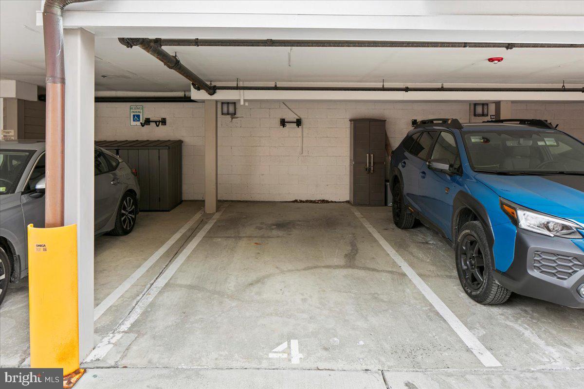 CLARENDON - Residential