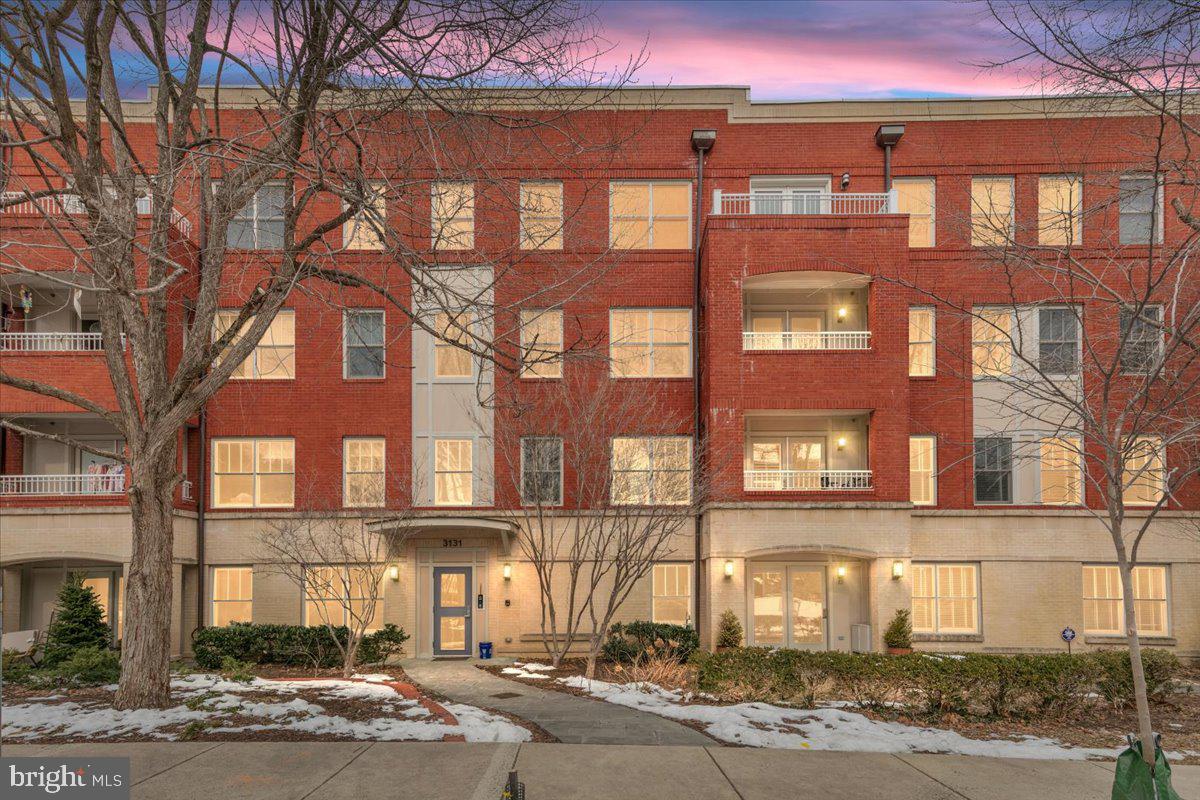 CLARENDON - Residential