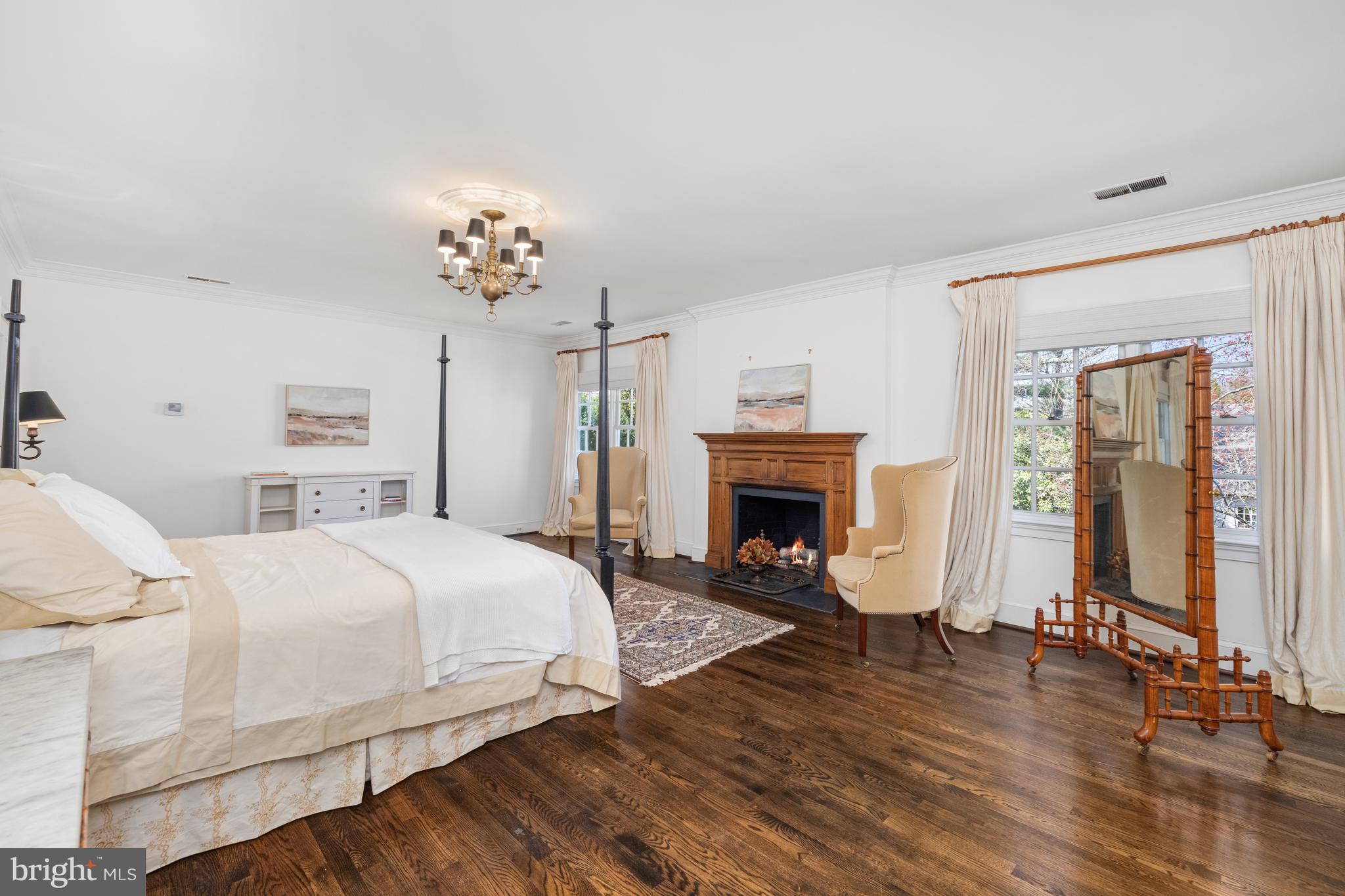 CHEVY CHASE VILLAGE - Residential