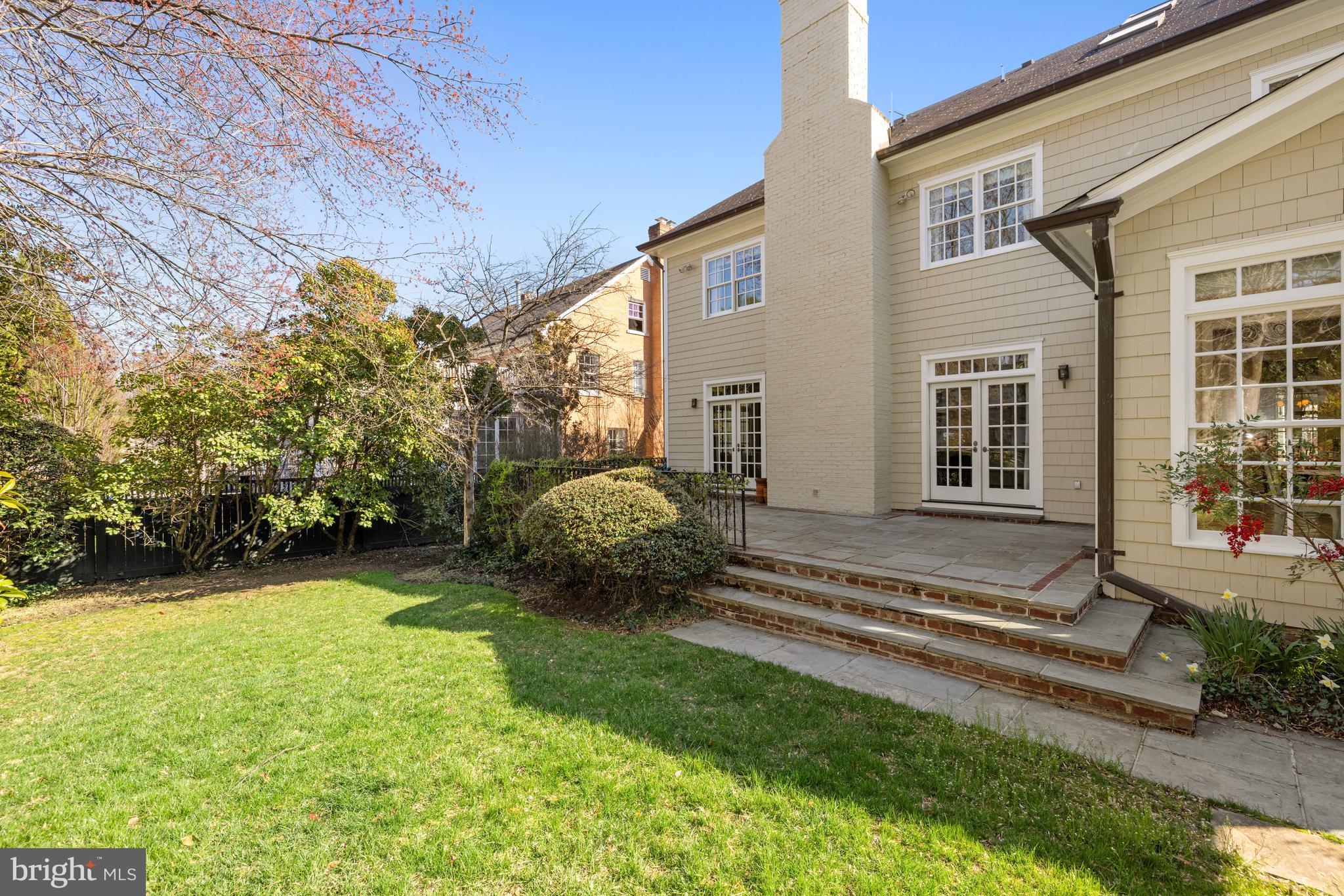 CHEVY CHASE VILLAGE - Residential