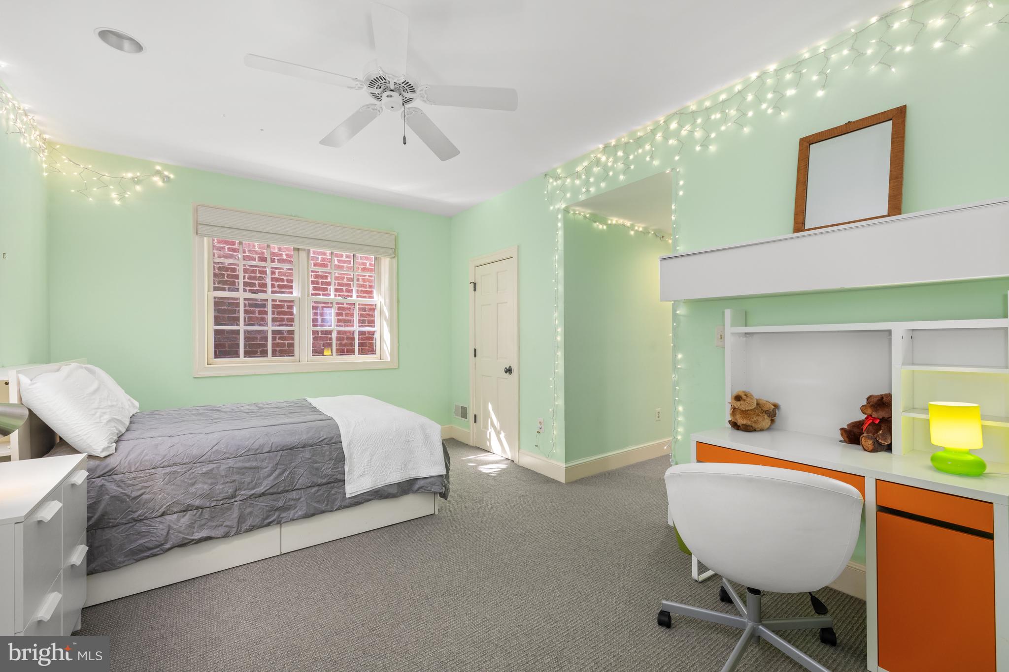 CHEVY CHASE VILLAGE - Residential