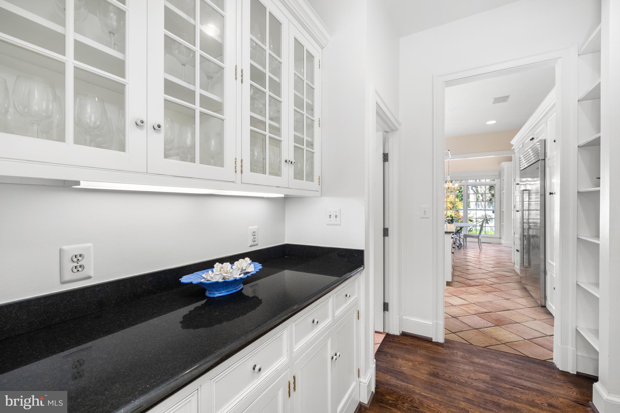 CHEVY CHASE VILLAGE - Residential