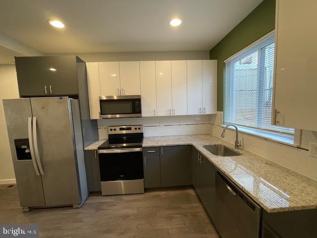 OLDE KENSINGTON - Residential Lease