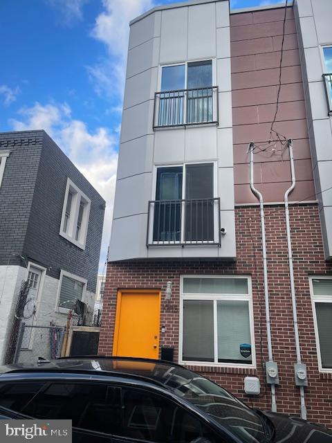 OLDE KENSINGTON - Residential Lease